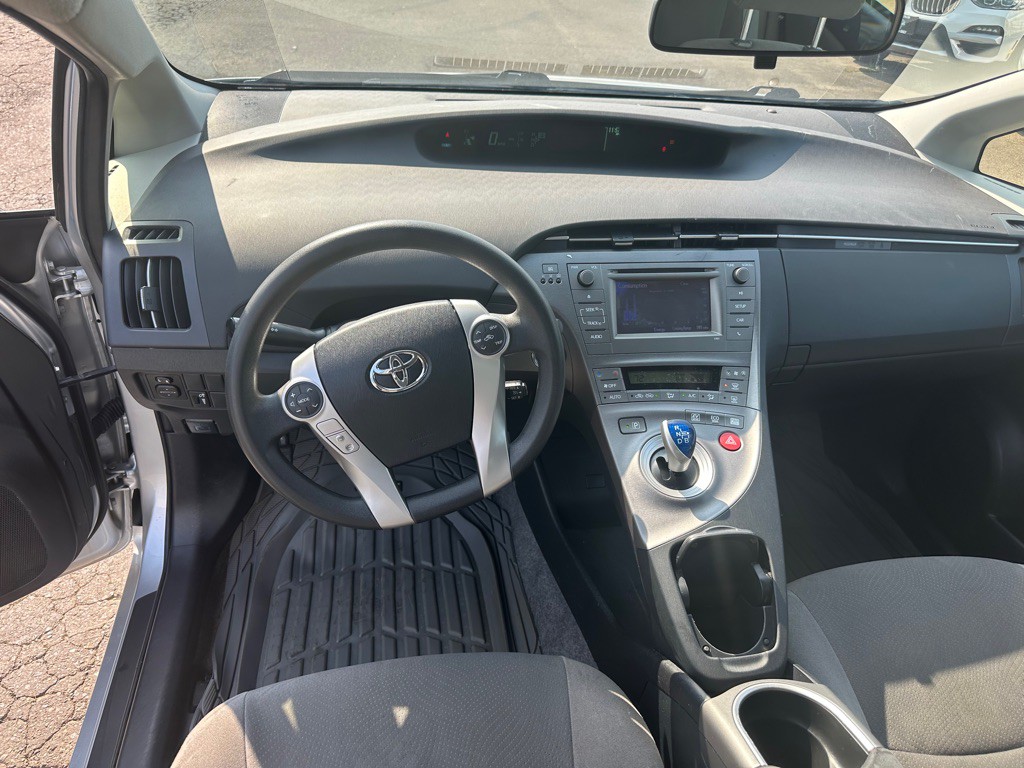 2015 Toyota Prius Image 9