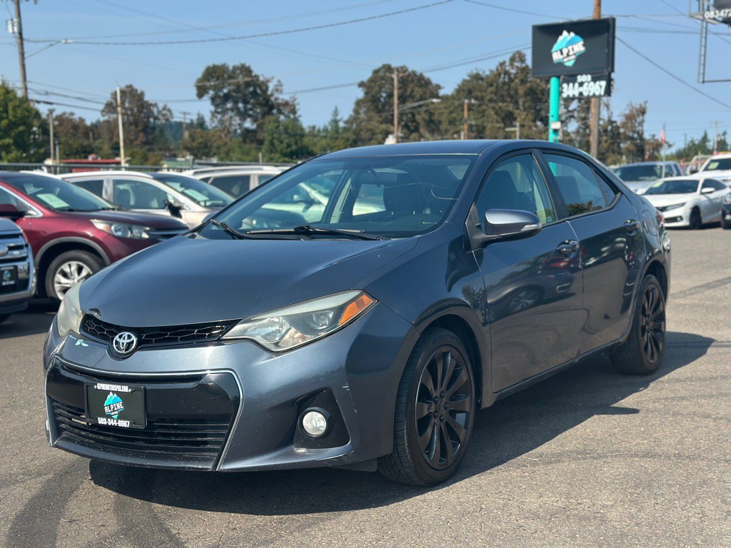 2016 Toyota Corolla Image 1