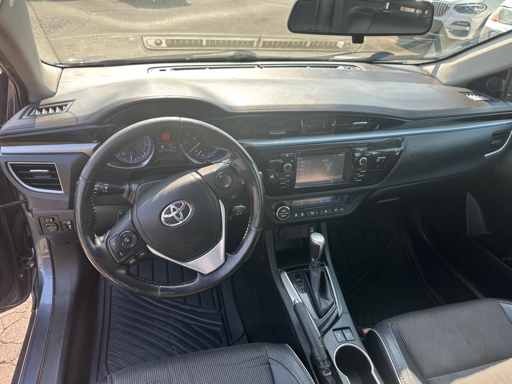 2016 Toyota Corolla Image 9