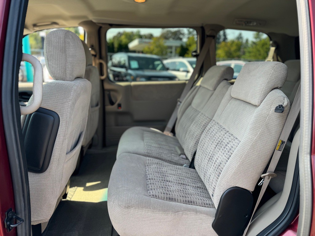 2002 Chevrolet Venture Image 8