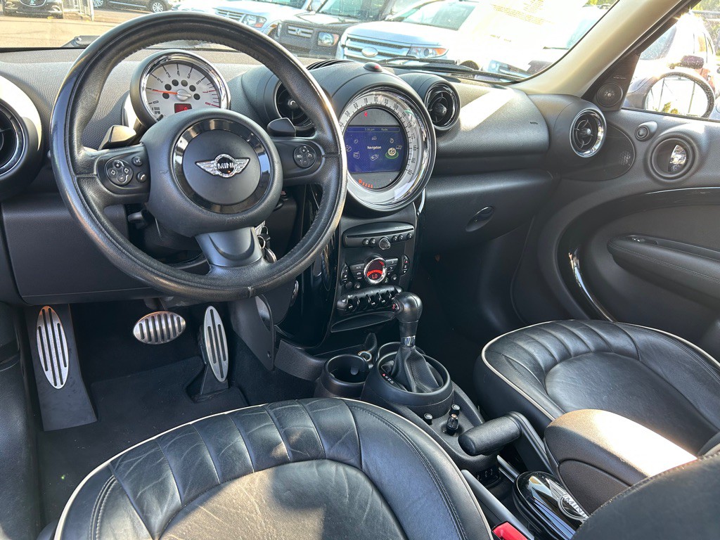 2013 MINI Cooper Image 9