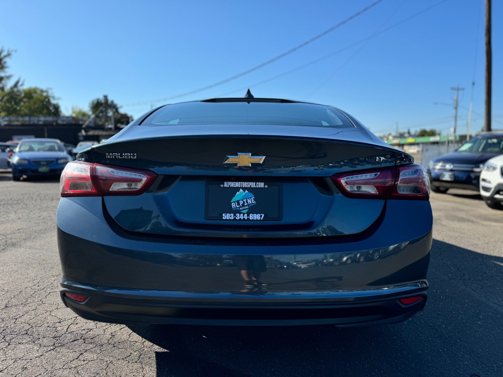 2019 Chevrolet Malibu Image 3