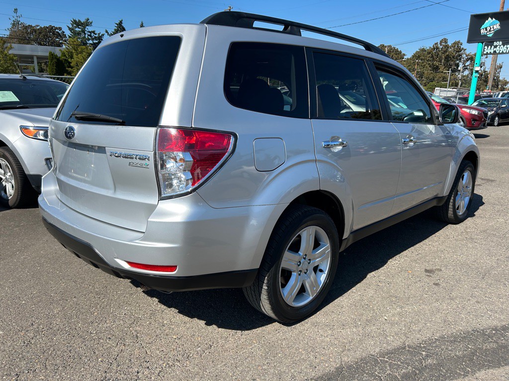 2010 Subaru Forester Image 4