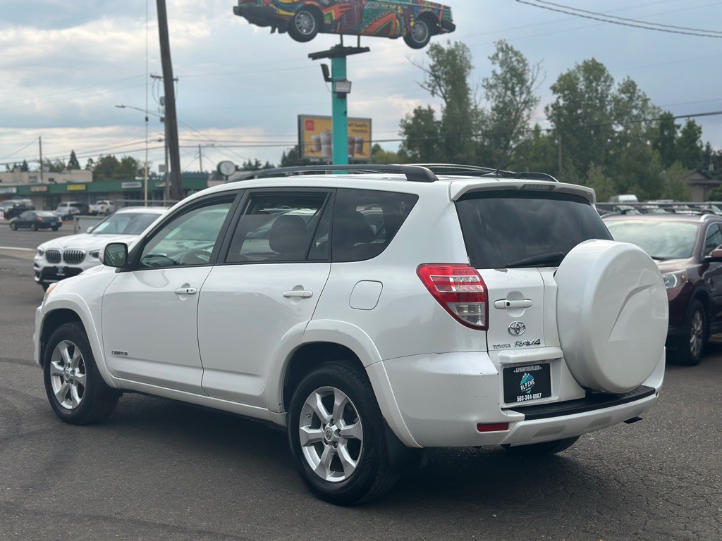 2007 Toyota Rav4 Image 2