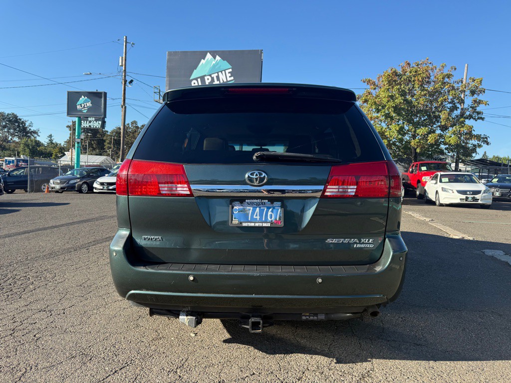 2004 Toyota Sienna Image 4