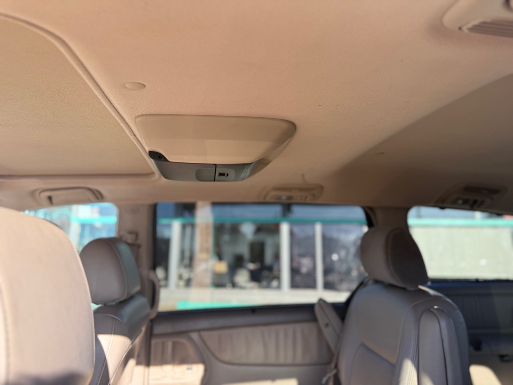 2004 Toyota Sienna Image 14