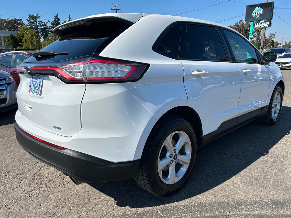 2017 Ford Edge Image 4