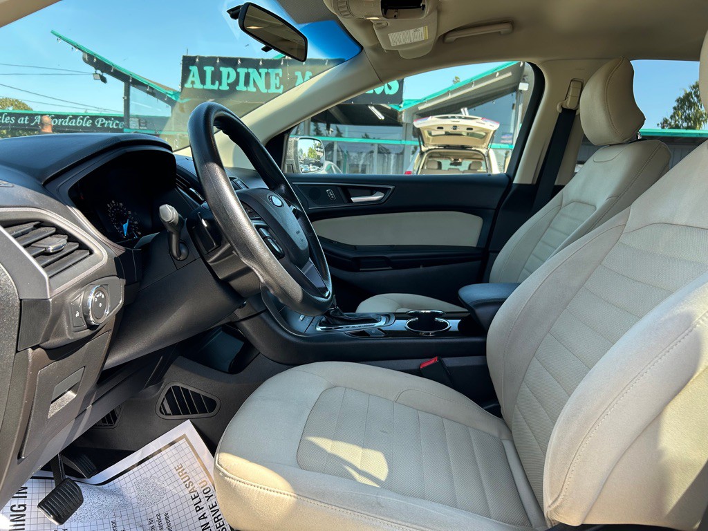 2017 Ford Edge Image 7