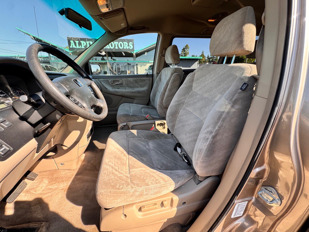 2004 Honda Odyssey Image 8
