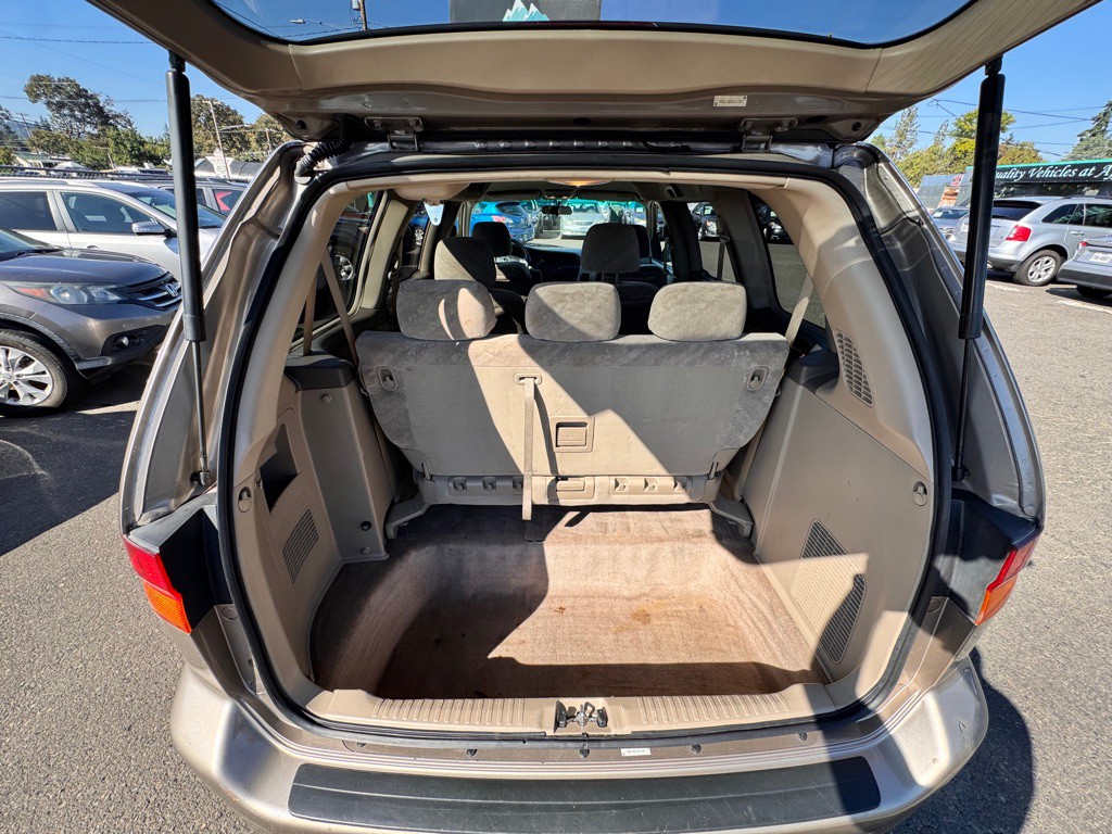 2004 Honda Odyssey Image 11