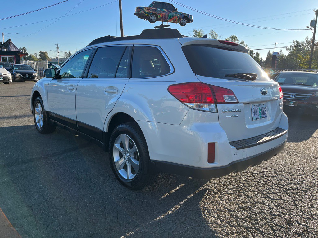 2013 Subaru Outback Image 3