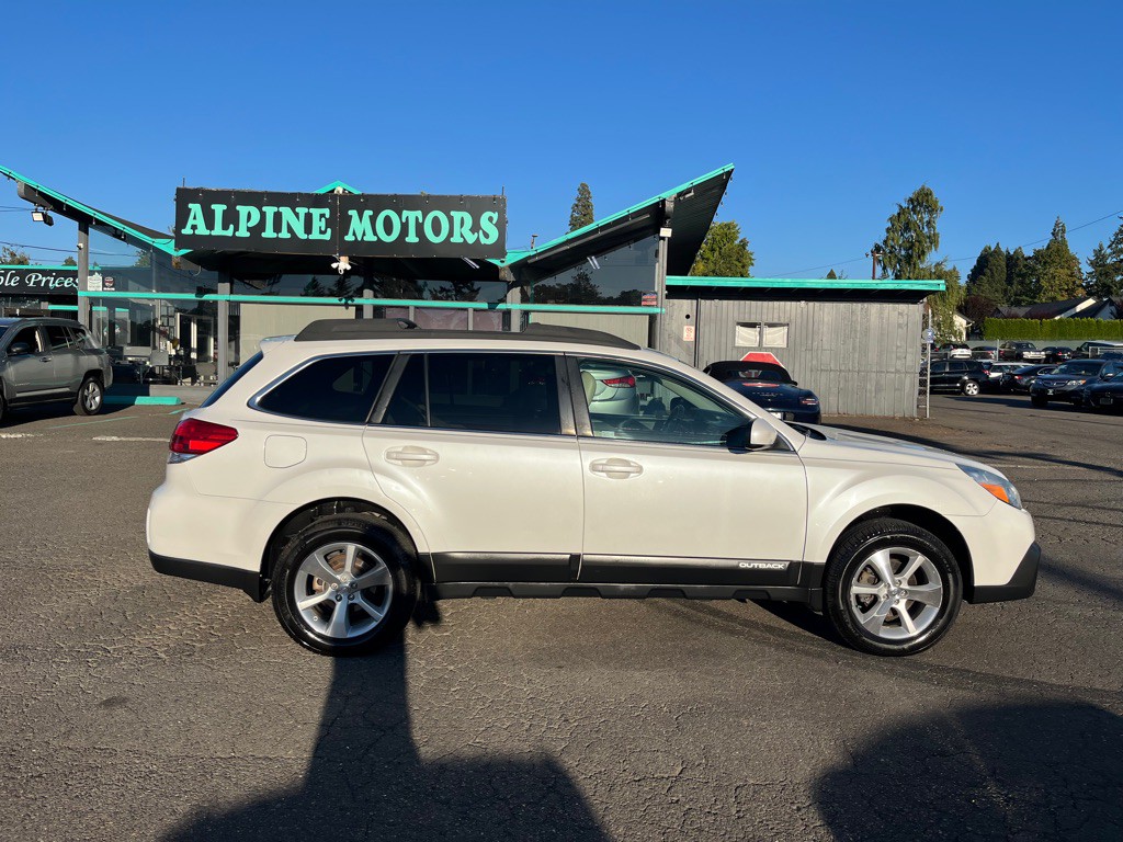2013 Subaru Outback Image 6
