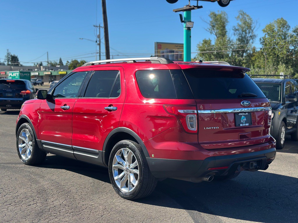 2011 Ford Explorer Image 2