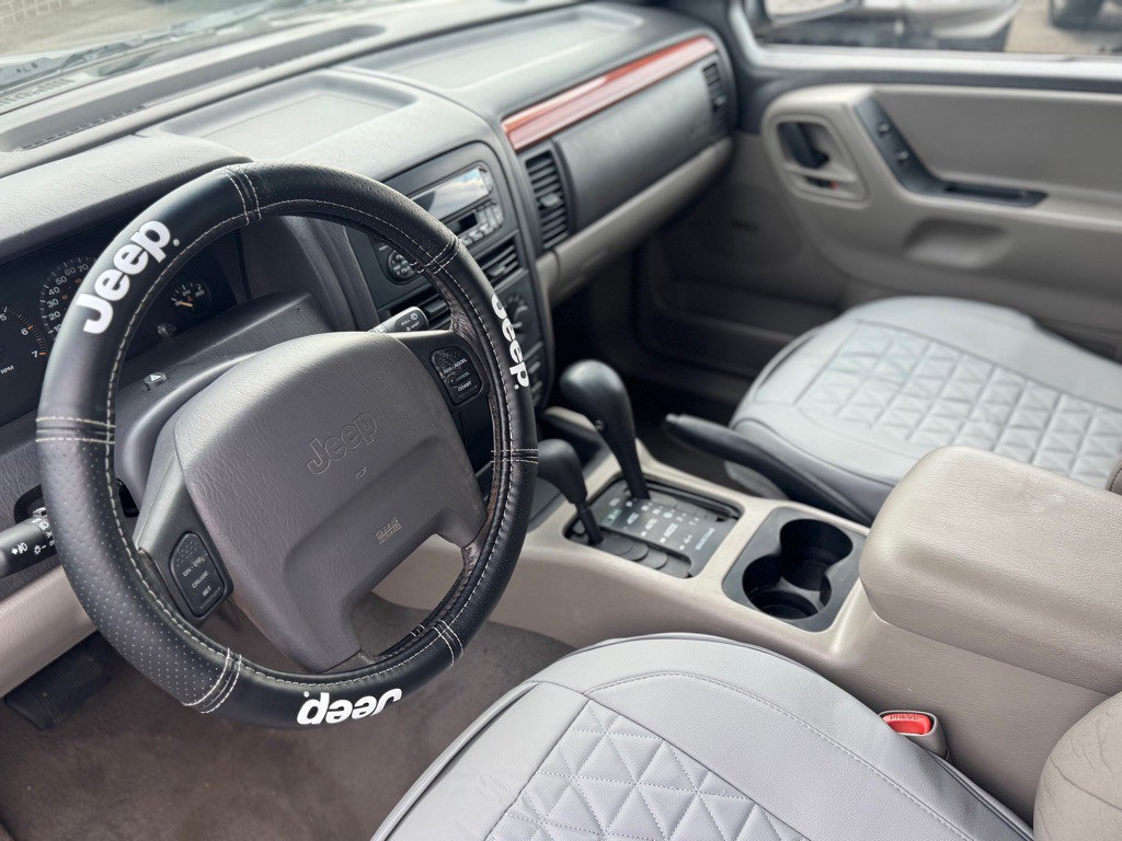 1999 Jeep Grand Cherokee Image 6