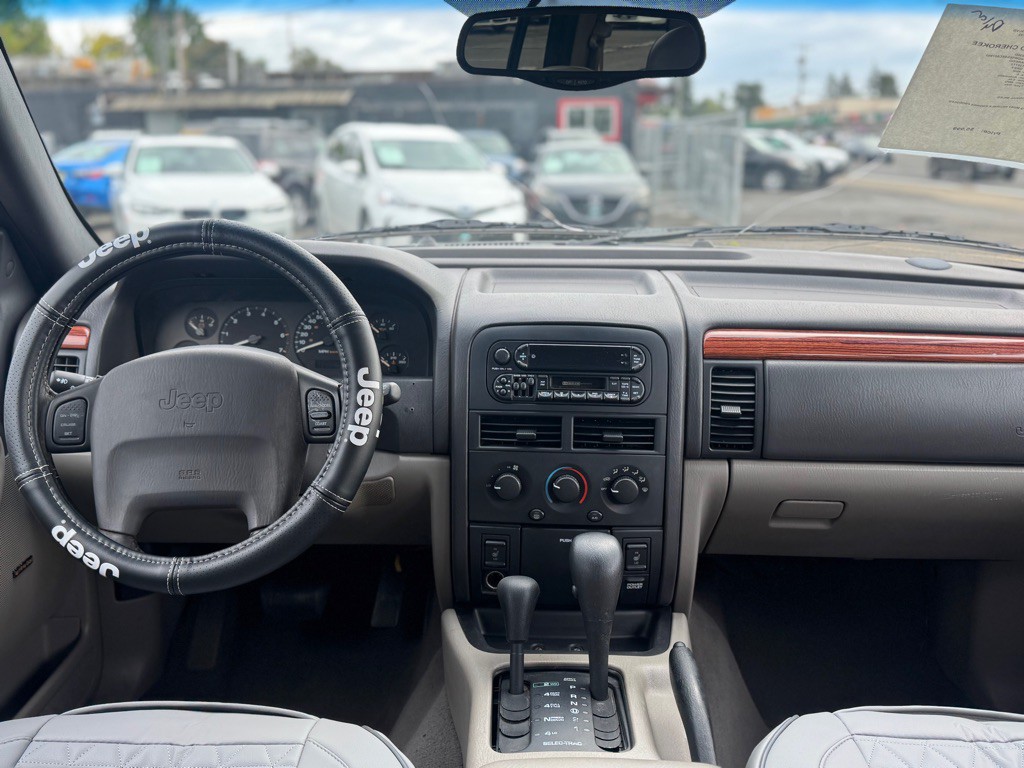 1999 Jeep Grand Cherokee Image 11