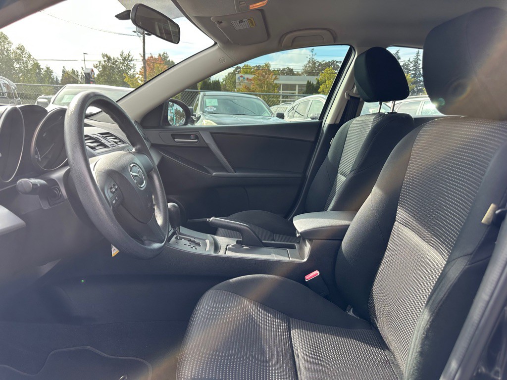 2013 Mazda Mazda3 Image 7