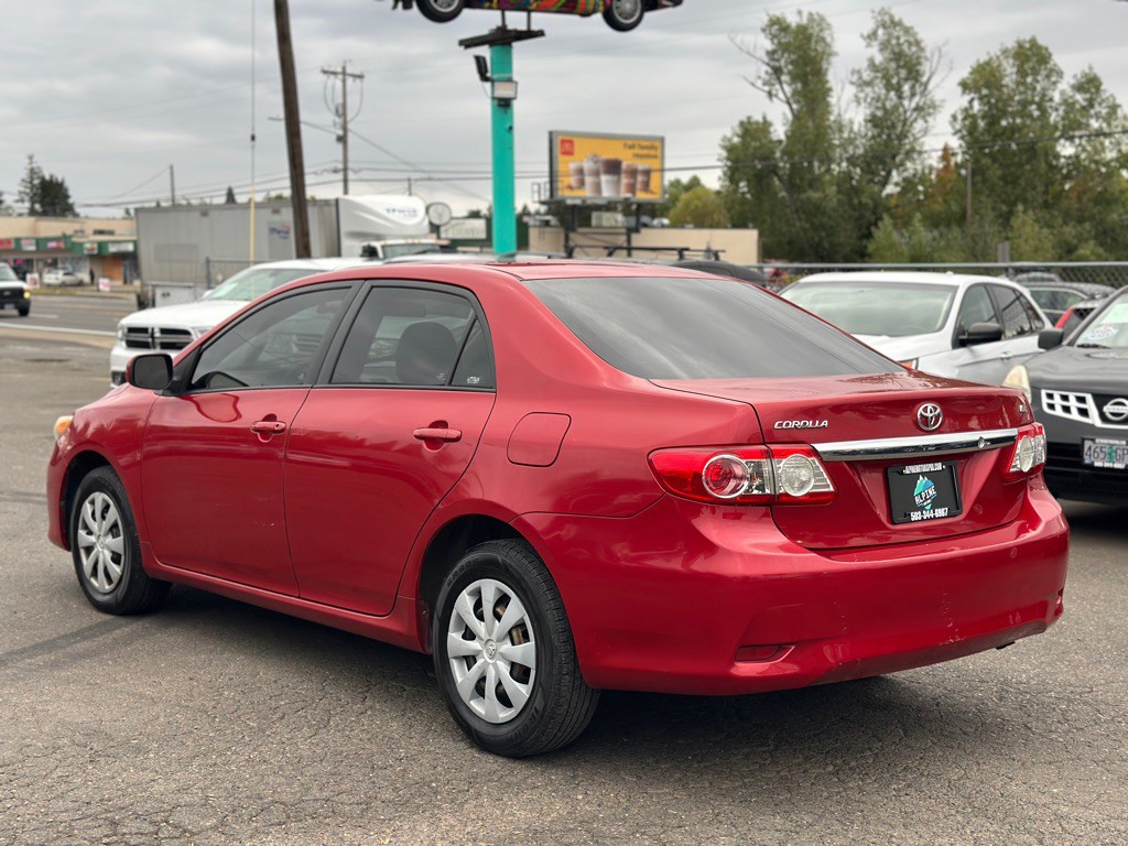 2011 Toyota Corolla Image 2