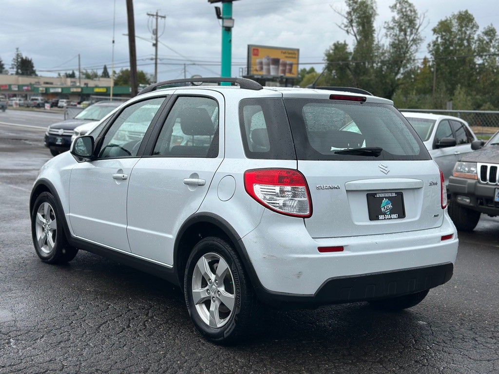 2012 Suzuki SX4 Image 2