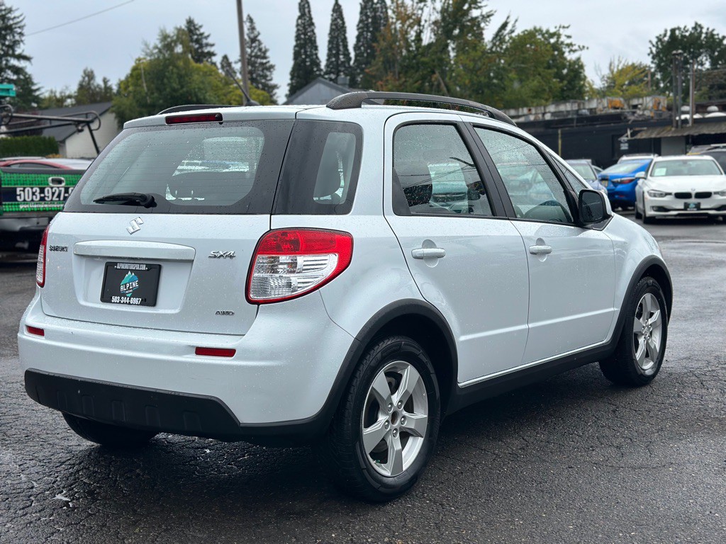 2012 Suzuki SX4 Image 4