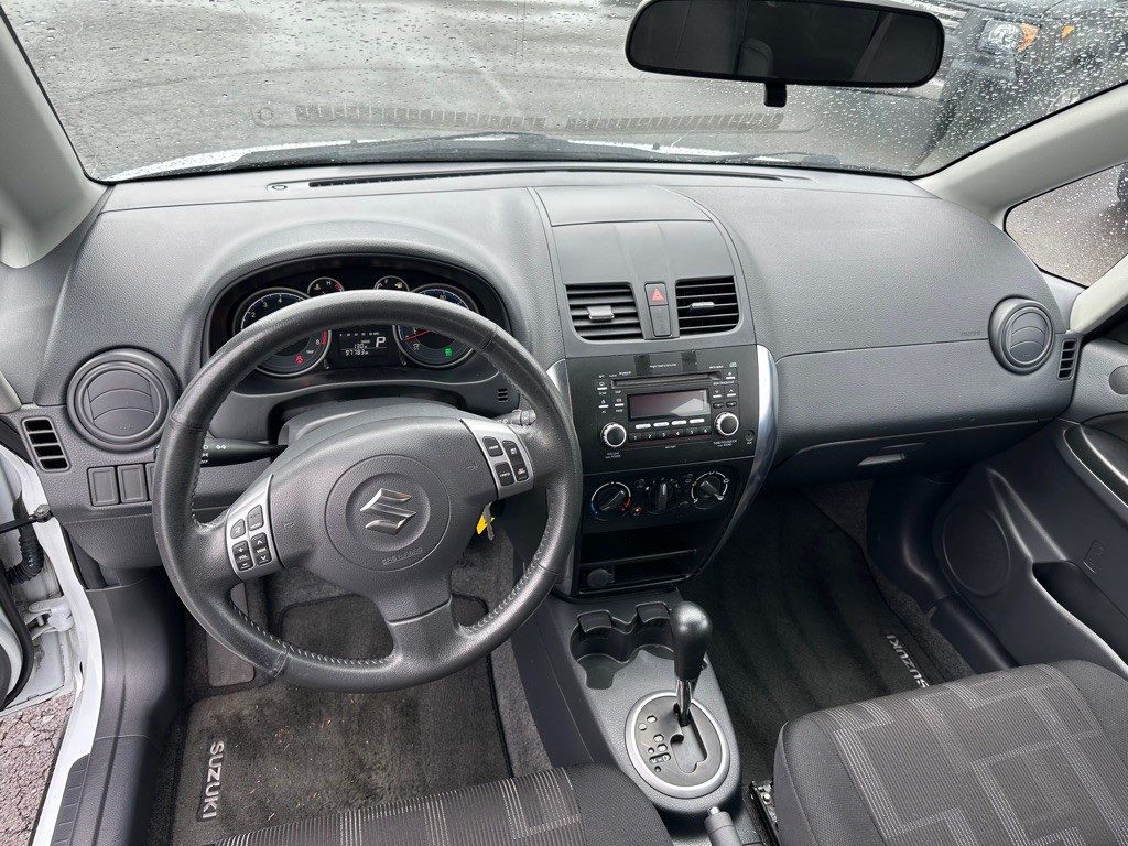 2012 Suzuki SX4 Image 9