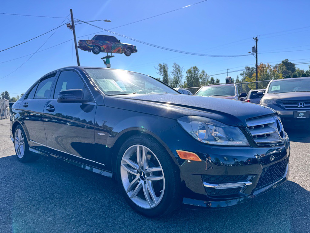 2012 Mercedes-Benz C-Class Image 7