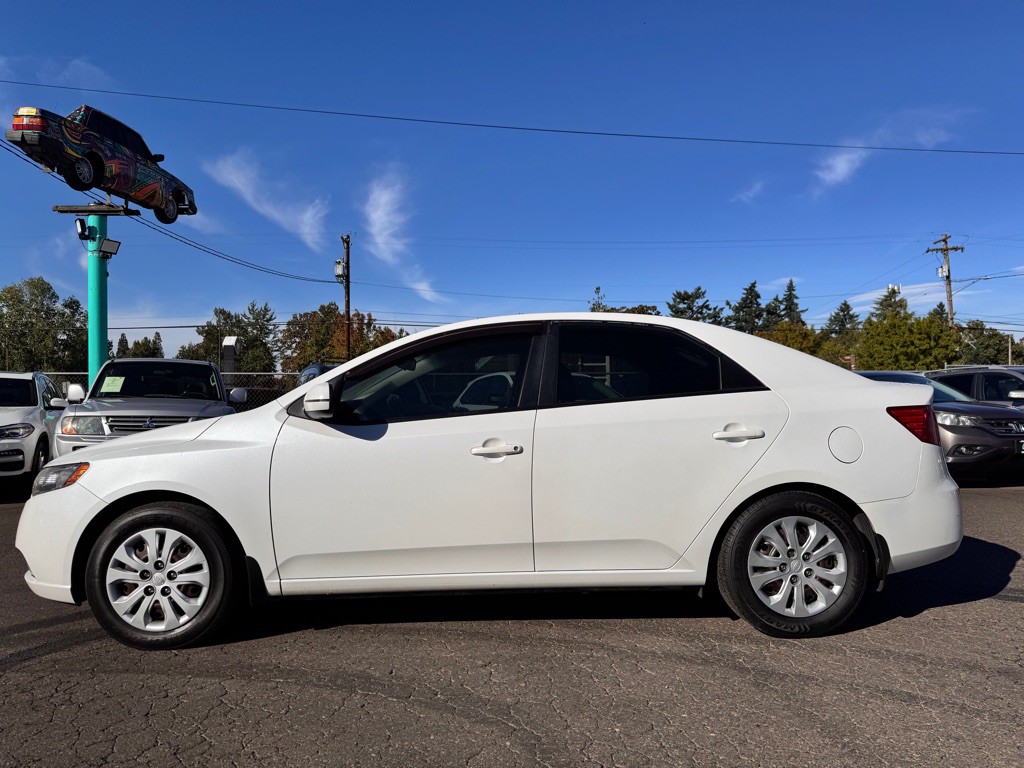 2013 Kia Forte Image 2