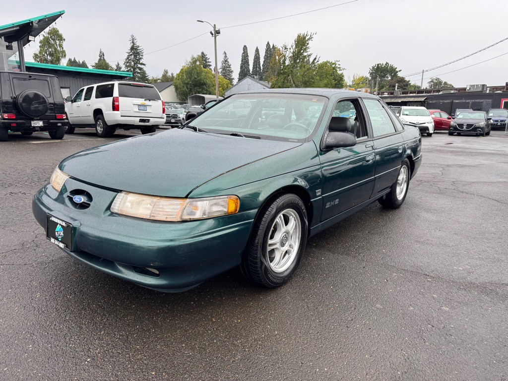1995 Ford Taurus Image 1