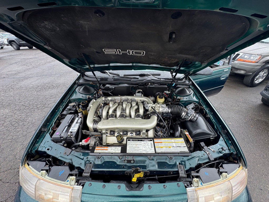 1995 Ford Taurus Image 13