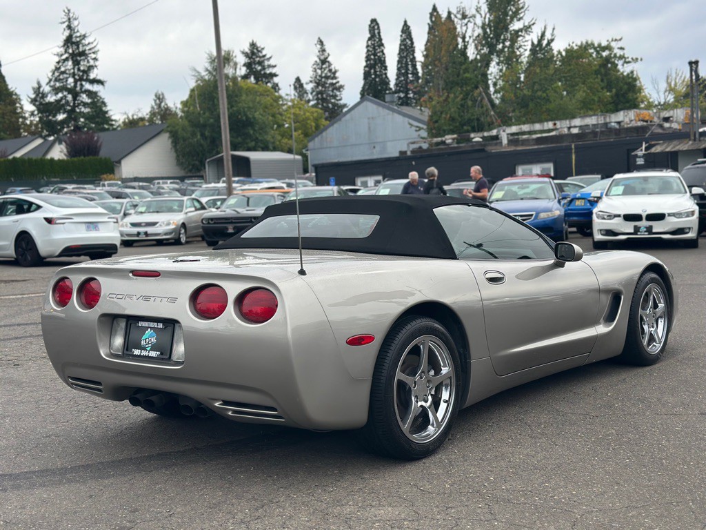 2000 Chevrolet Corvette Image 4