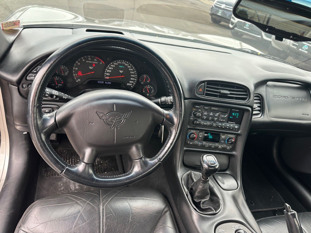 2000 Chevrolet Corvette Image 8