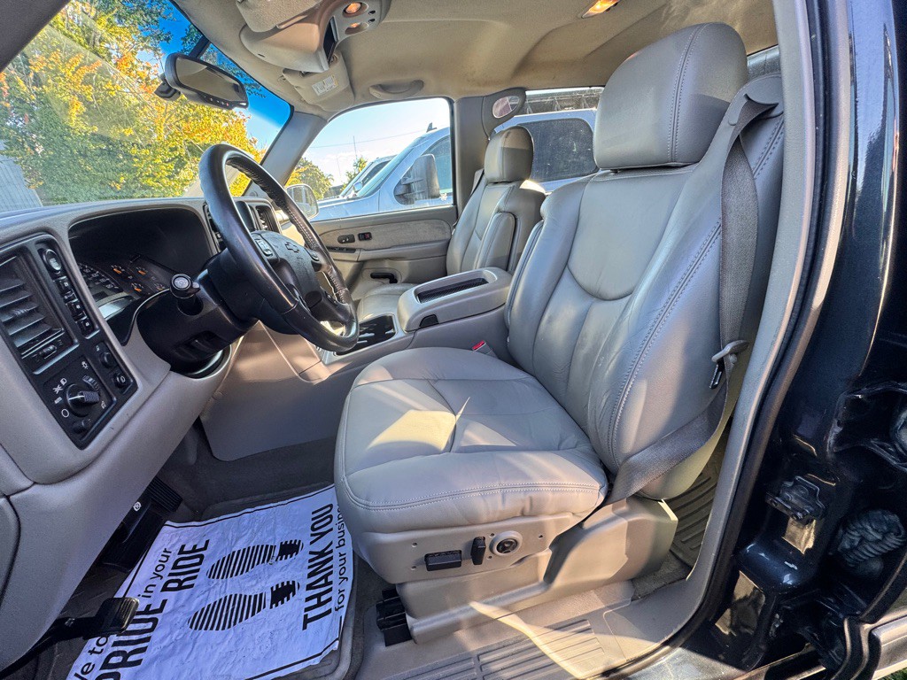 2003 Chevrolet Silverado 1500 Image 11