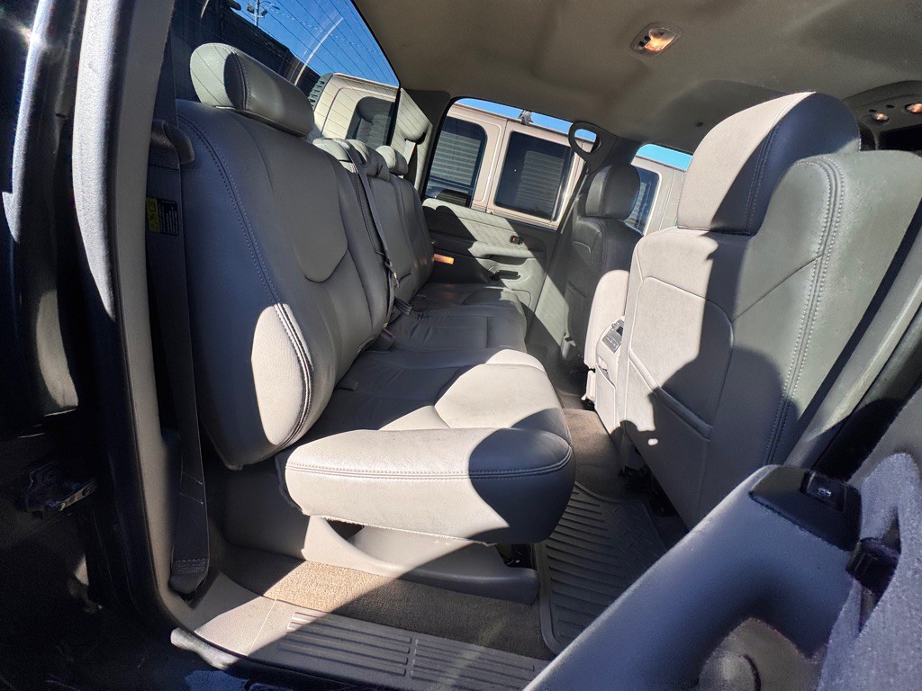 2003 Chevrolet Silverado 1500 Image 13