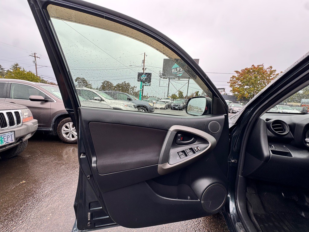 2009 Toyota Rav4 Image 10