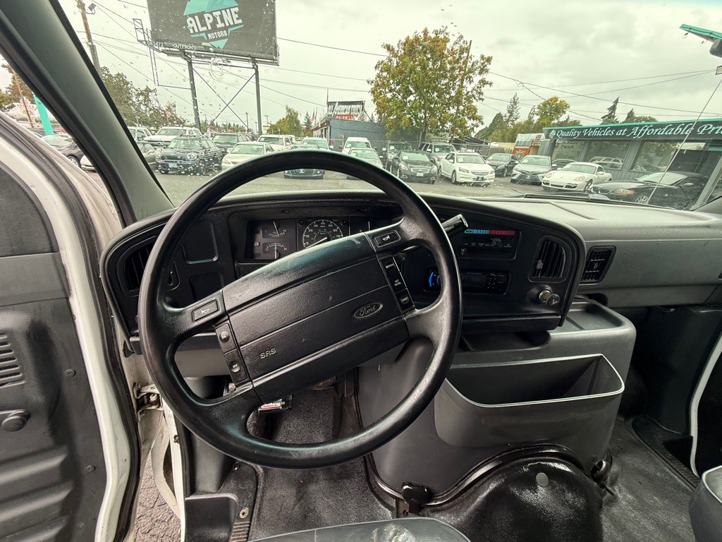 1996 Ford Econoline Image 11