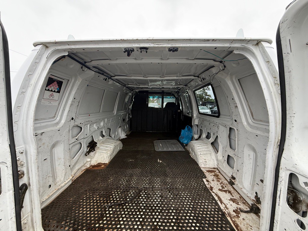 1996 Ford Econoline Image 13