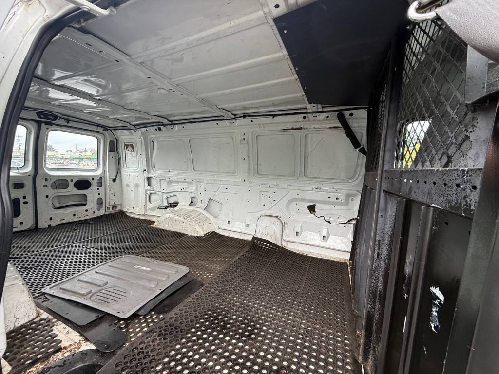 1996 Ford Econoline Image 14
