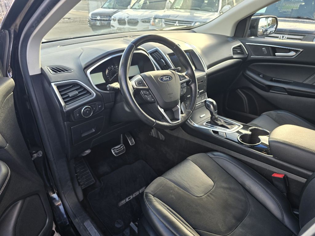 2017 Ford Edge Image 11