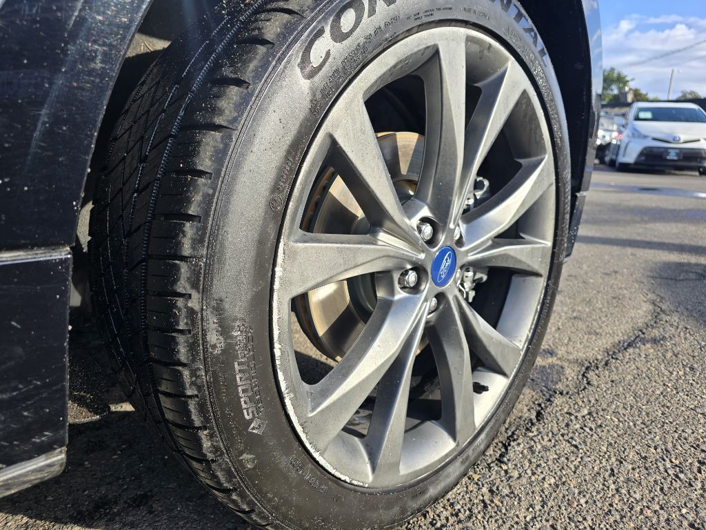 2017 Ford Edge Image 16