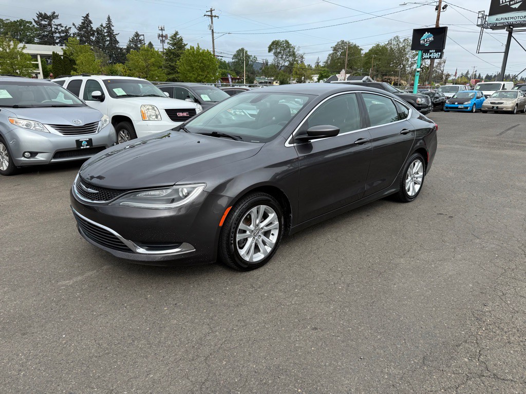 2015 Chrysler 200 Image 1
