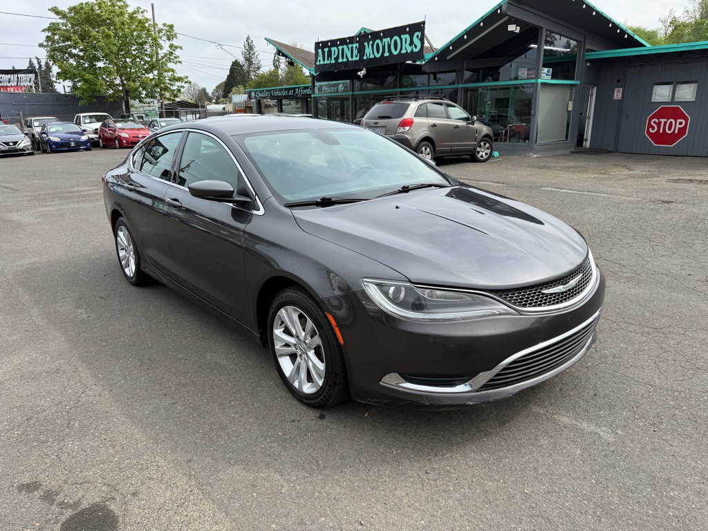 2015 Chrysler 200 Image 4