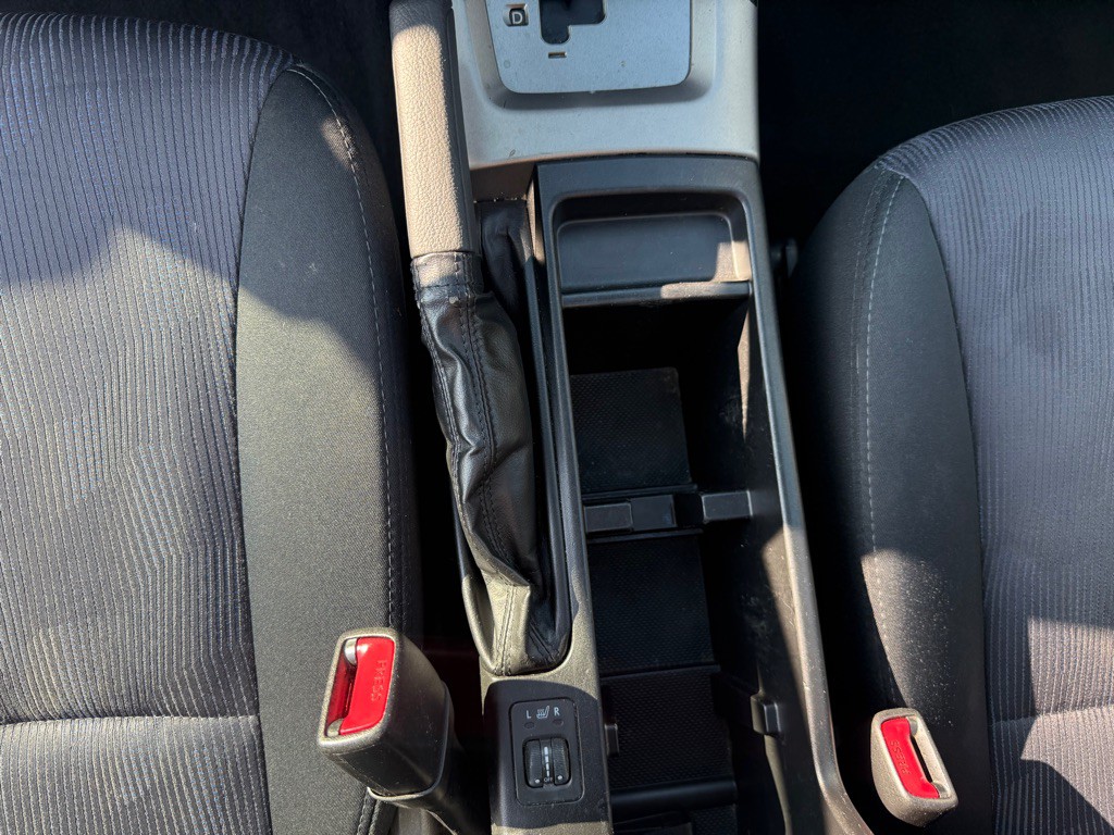 2010 Subaru Forester Image 9