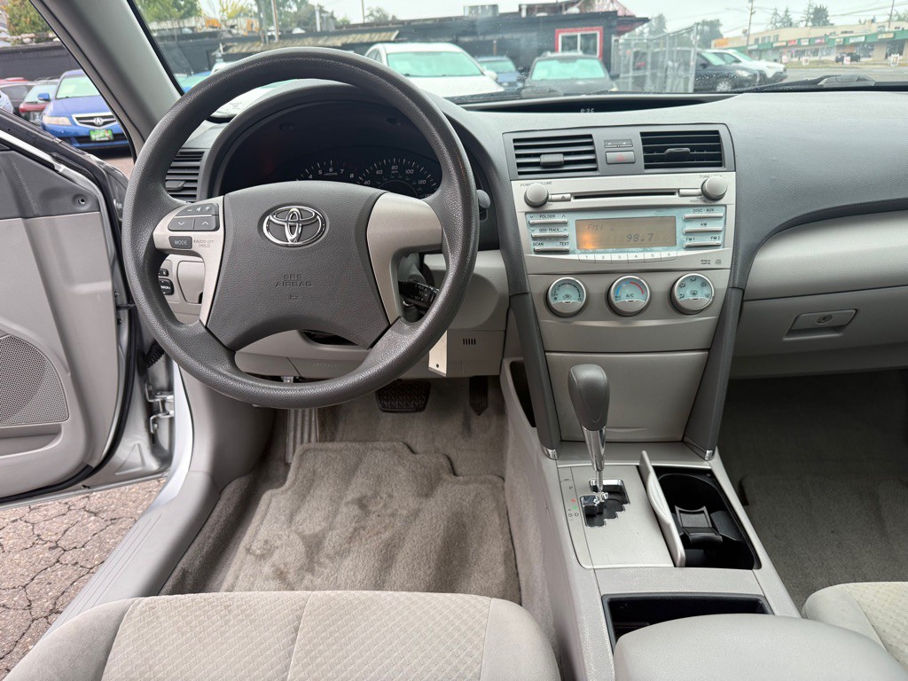 2007 Toyota Camry Image 8