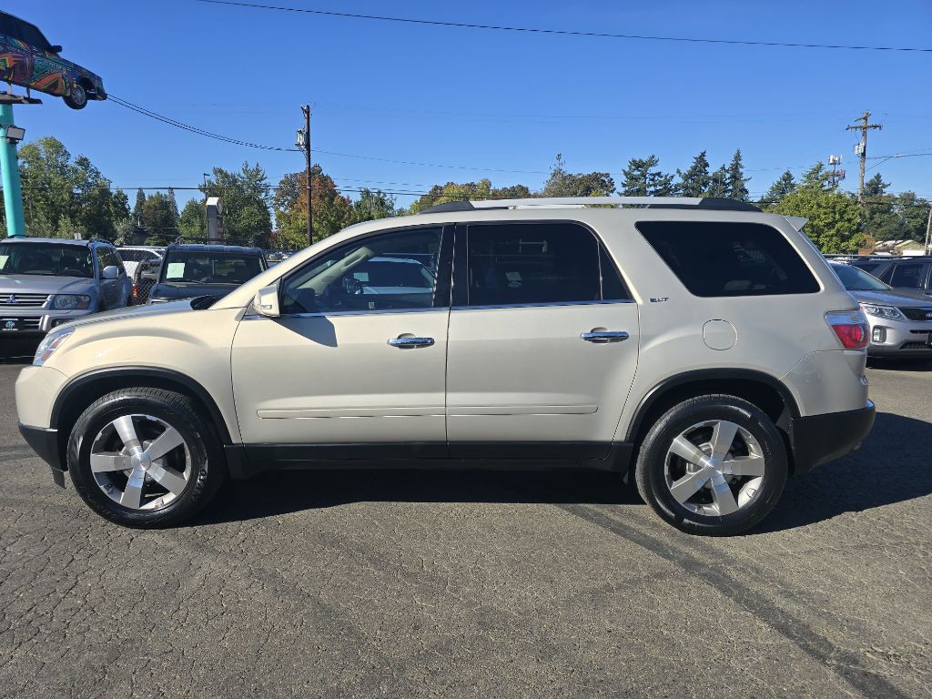 2011 GMC Acadia Image 2
