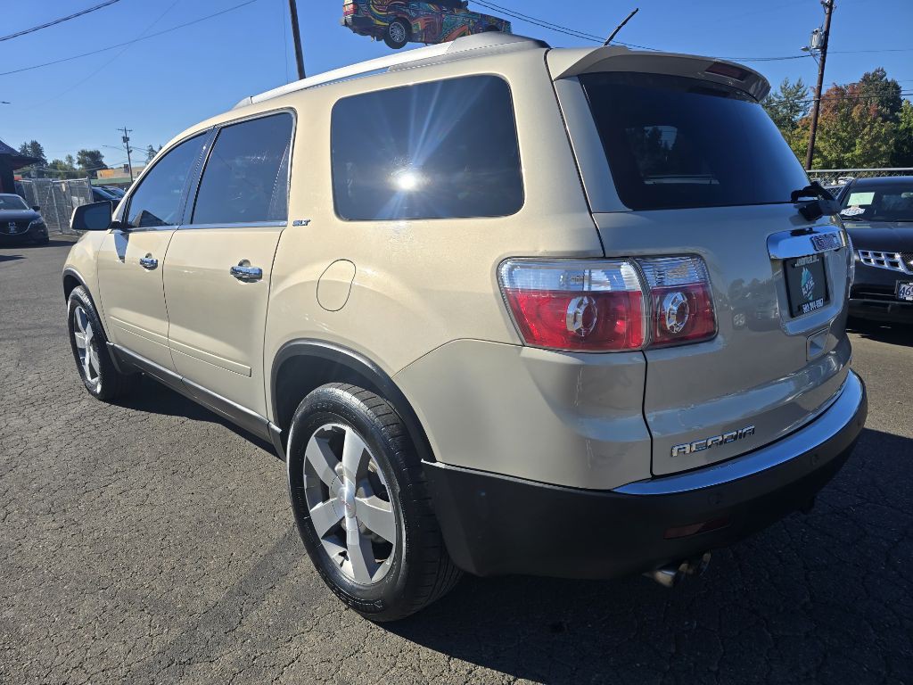 2011 GMC Acadia Image 3