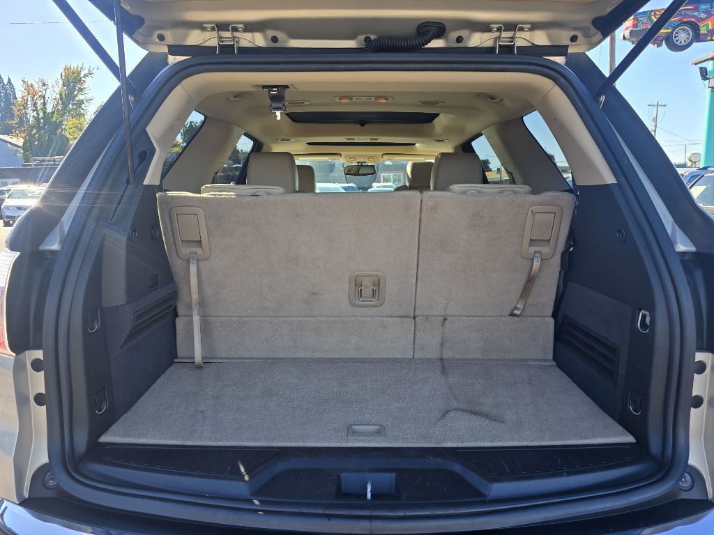 2011 GMC Acadia Image 17