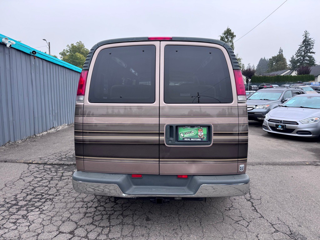 1997 Chevrolet Express Image 4