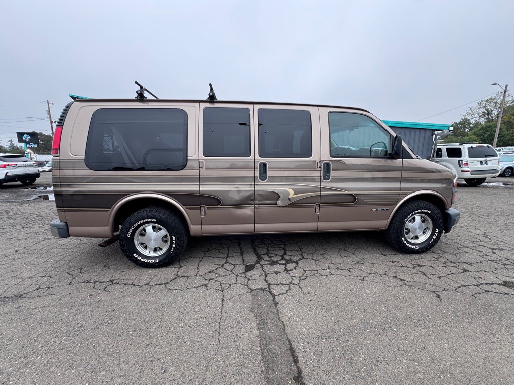1997 Chevrolet Express Image 6