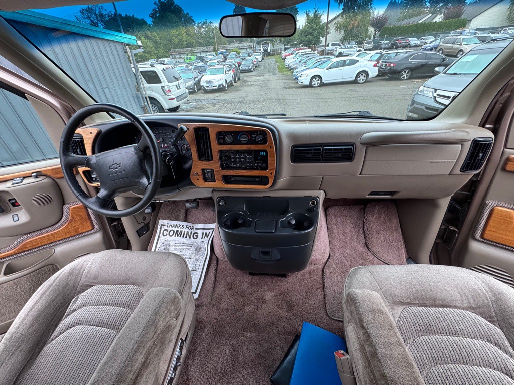 1997 Chevrolet Express Image 15