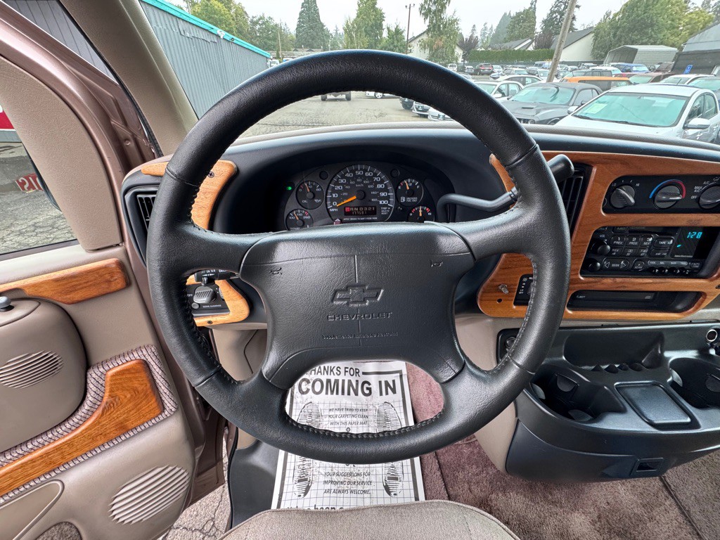 1997 Chevrolet Express Image 17