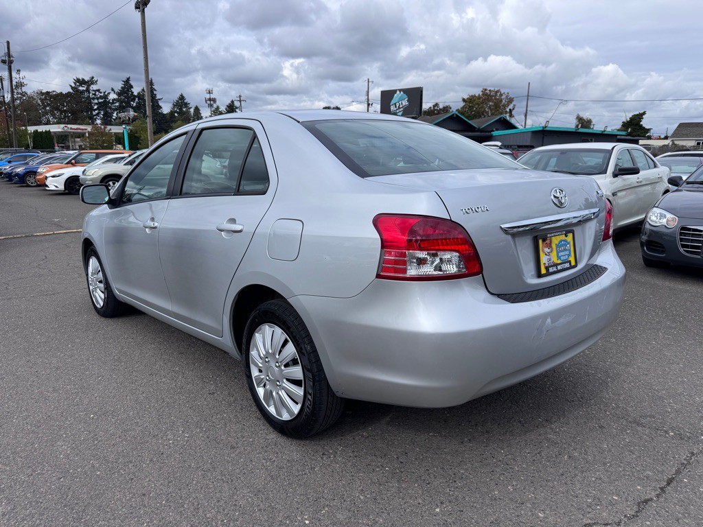 2008 Toyota Yaris Image 3